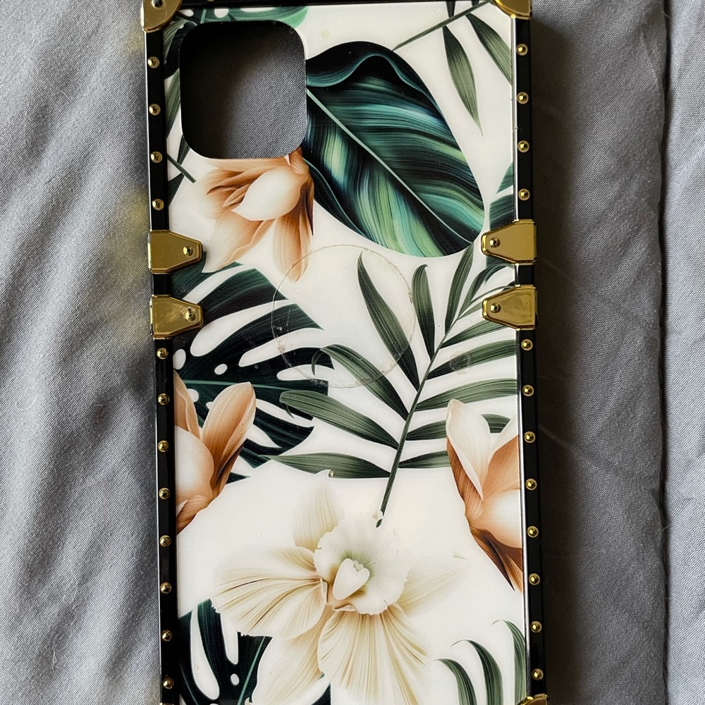 Island tropical themed phone case